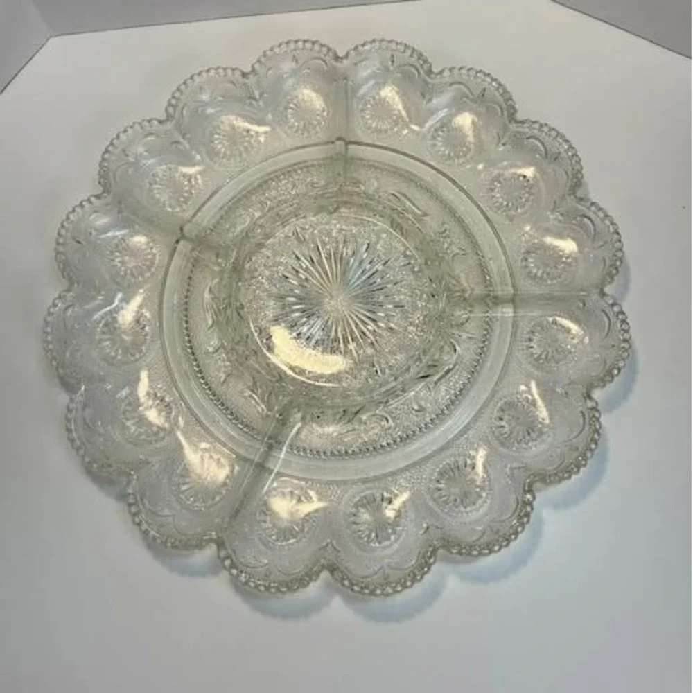 Vintage‎ Clear Pressed Glass Divided Relish Tray Scalloped Starburst MCM